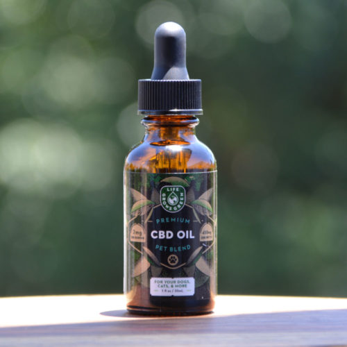 A Life Grows Green bottle of 450mg CBD oil for pets.
